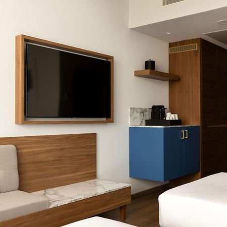 Sheraton Nice Airport Esterno foto