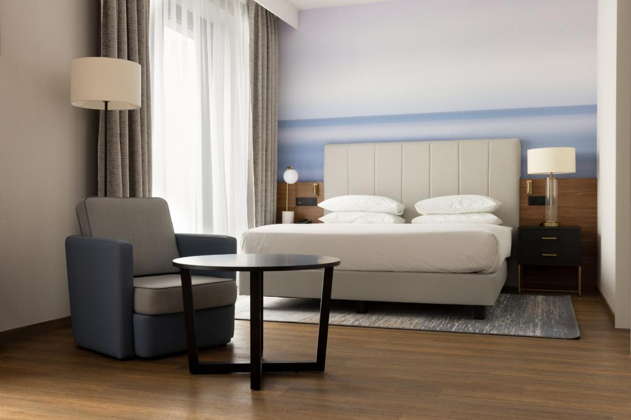 Sheraton Nice Airport Esterno foto